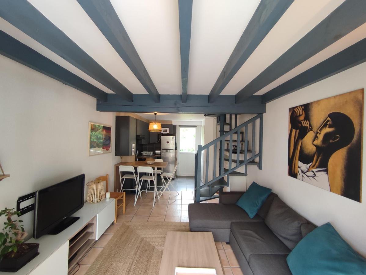 Petit Oasis Avec Piscine Apartment Anglet Exterior photo