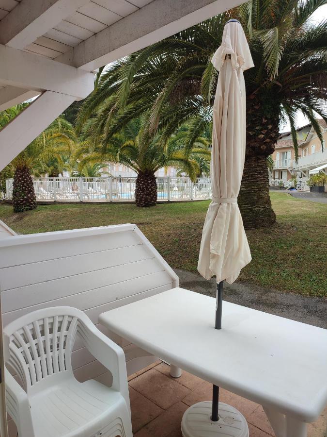 Petit Oasis Avec Piscine Apartment Anglet Exterior photo