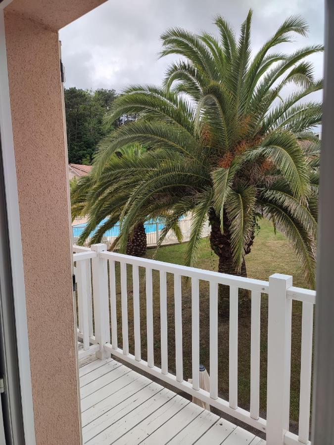 Petit Oasis Avec Piscine Apartment Anglet Exterior photo